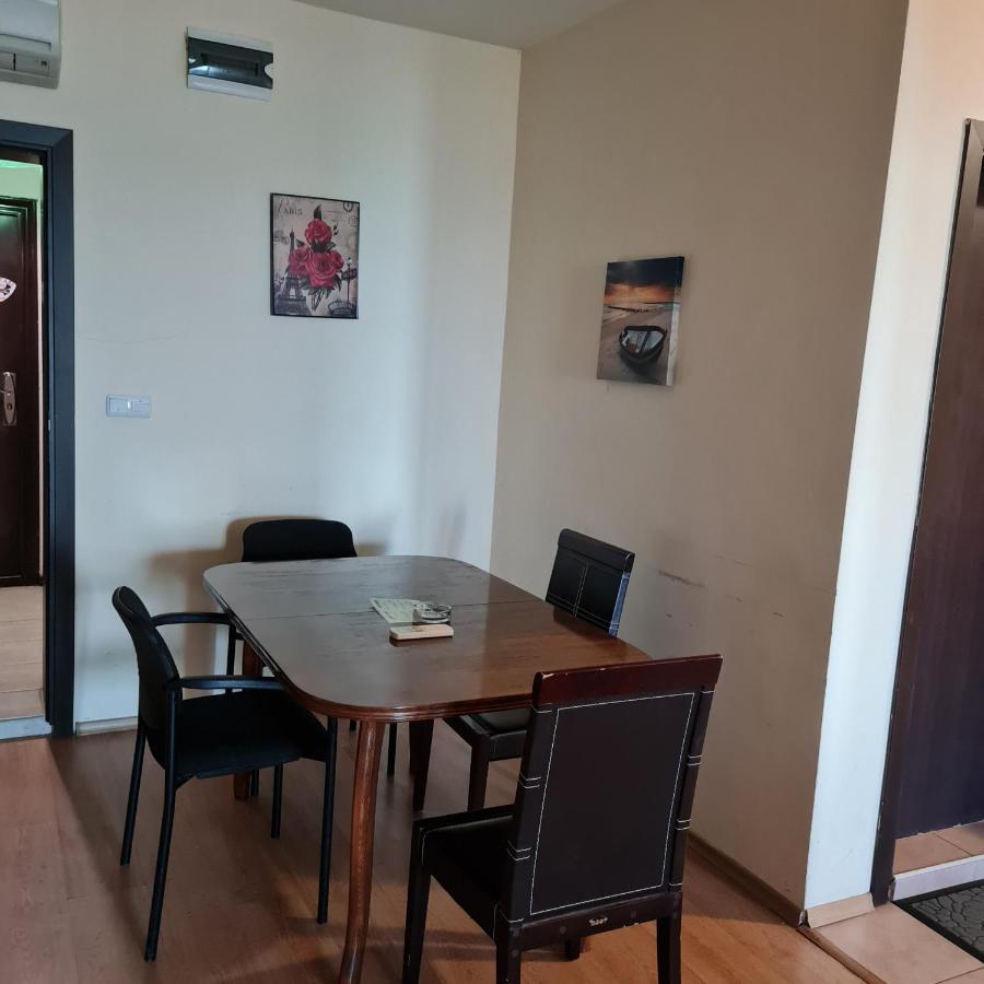 Елка Apartment Burgas Ngoại thất bức ảnh