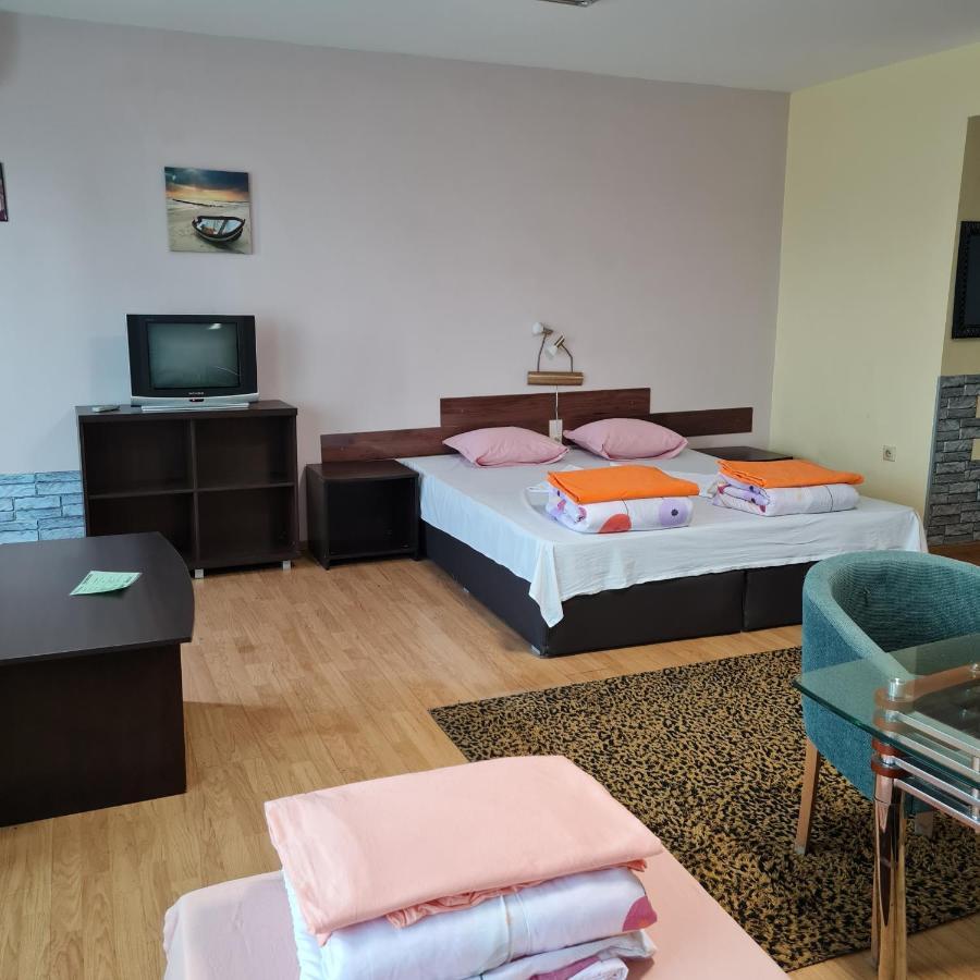 Елка Apartment Burgas Ngoại thất bức ảnh