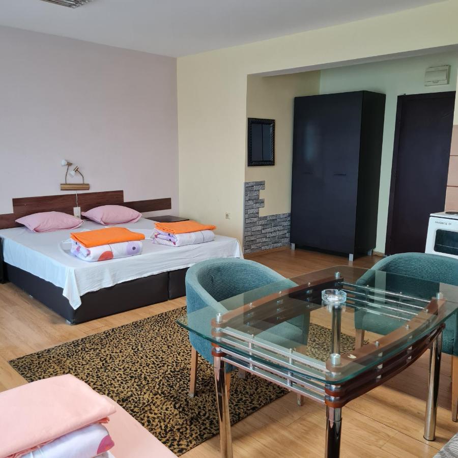 Елка Apartment Burgas Ngoại thất bức ảnh