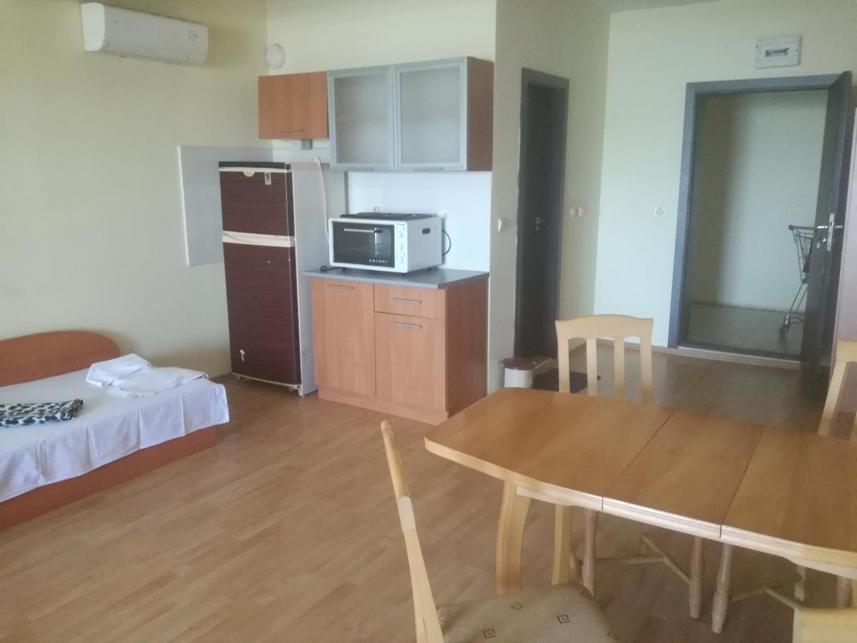 Елка Apartment Burgas Ngoại thất bức ảnh