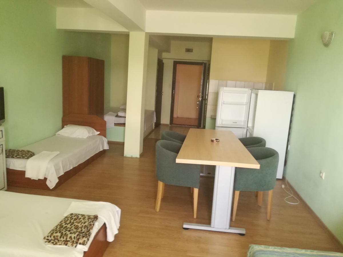 Елка Apartment Burgas Ngoại thất bức ảnh