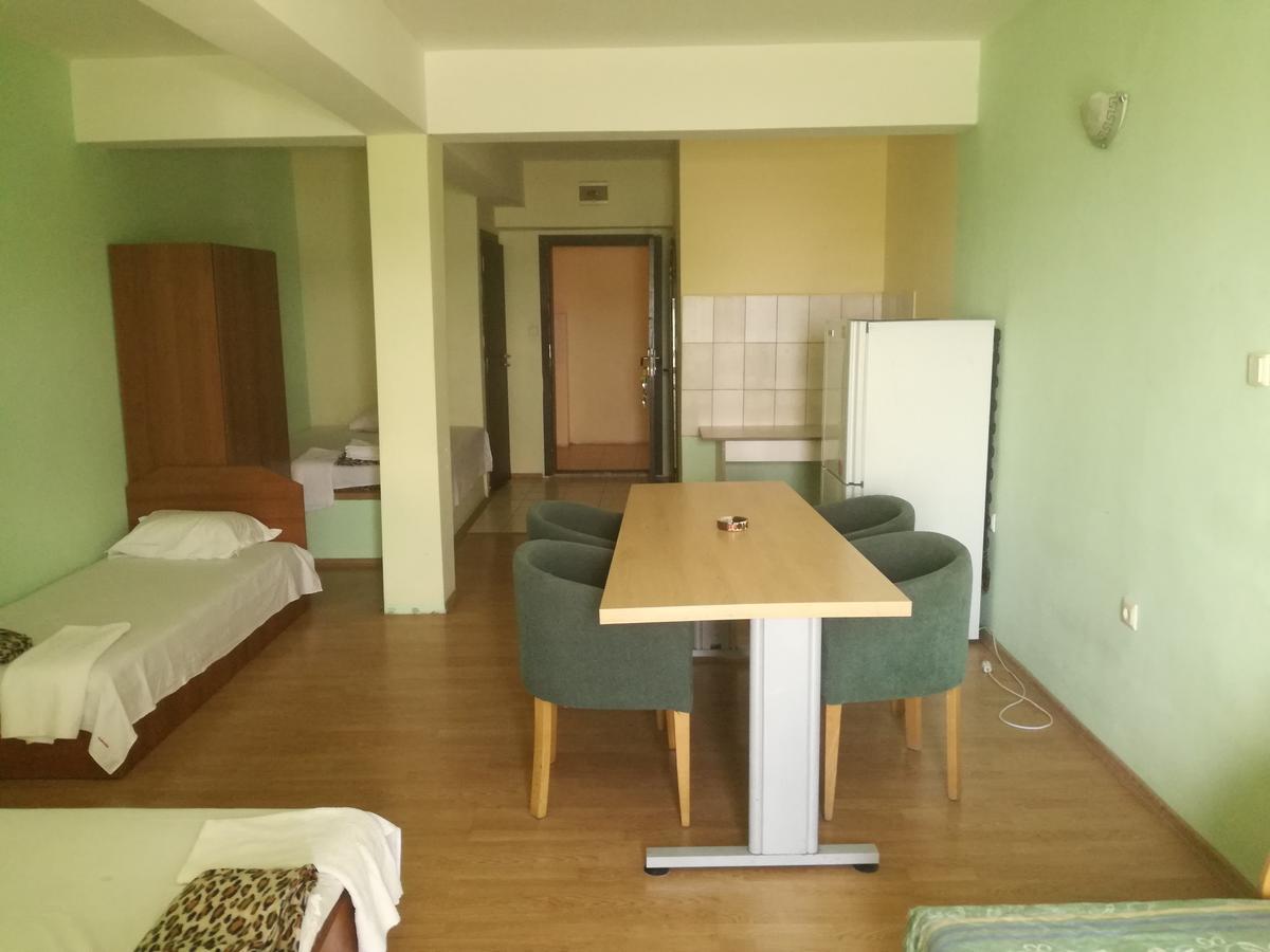 Елка Apartment Burgas Ngoại thất bức ảnh